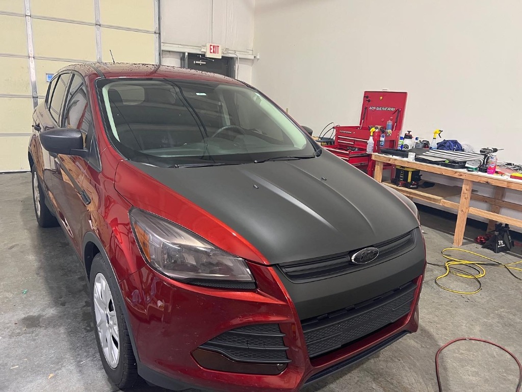 CUSTOM FORD ESCAPE VINYL WRAP