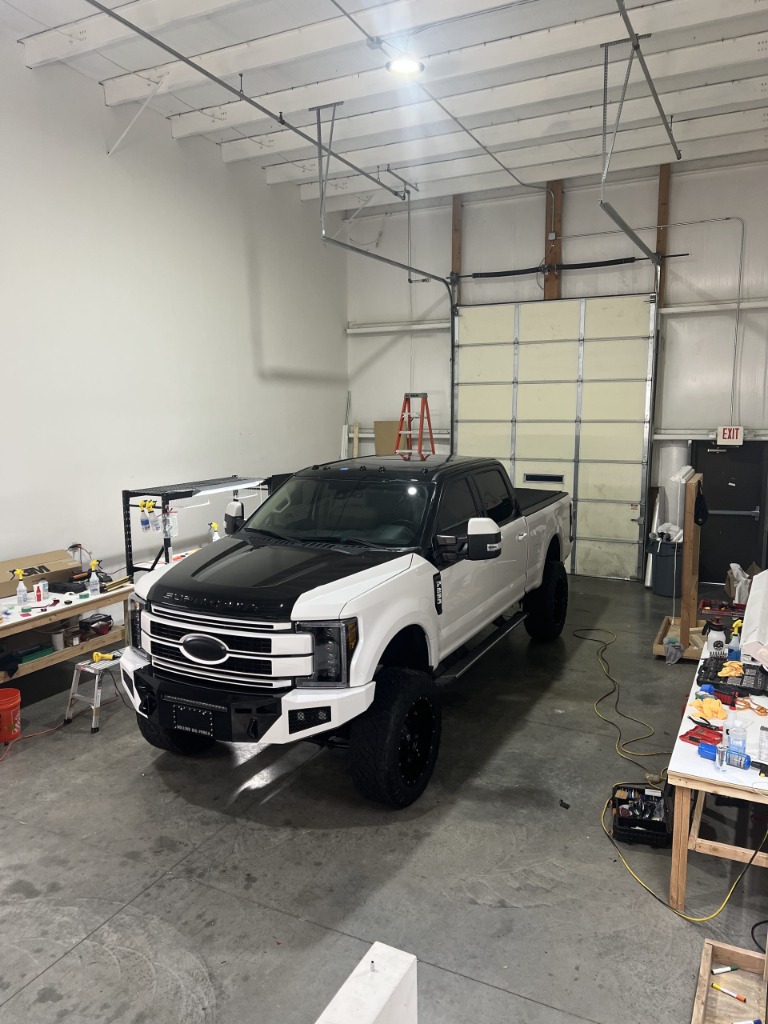 CUSTOM FORD SUPER DUTY WRAP